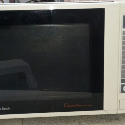 Hamilton Beach 999E microwave oven used, convection, 28L
