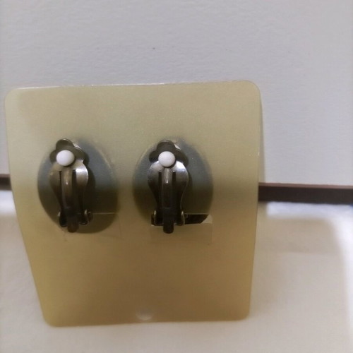 Vintage old earrings with clips new, unused