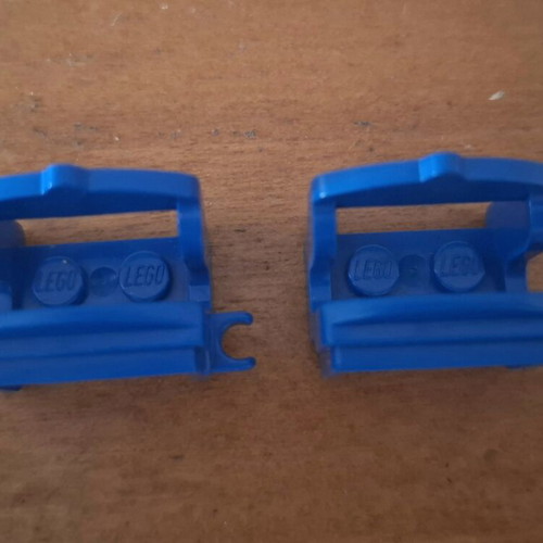 Lego Classic Castle horse saddles with clip