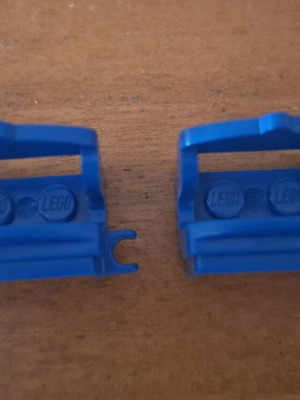 Lego Classic Castle horse saddles with clip