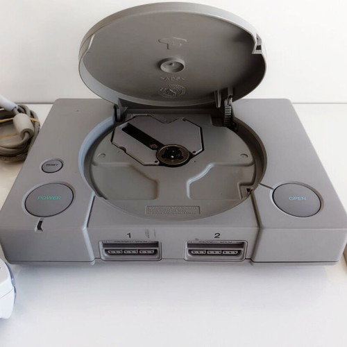 Sony PlayStation 1 SCPH-1002 console like new with original controller and memory card