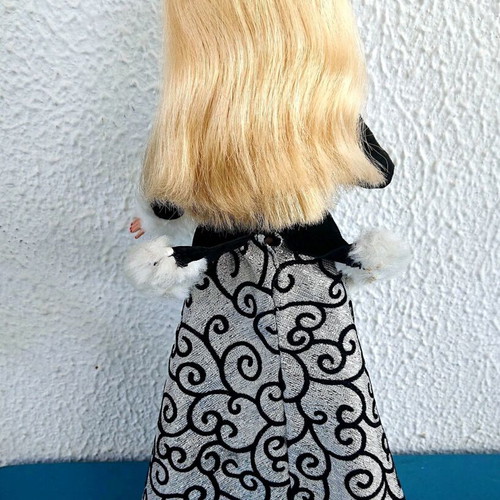 Barbie 25th Anniversary collector doll like new, Mattel 2013