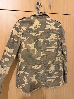 Bershka military jacket size S like new with special details