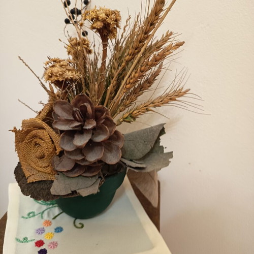 Vintage handmade decorative arrangement with pinecone and dried flowers, height 32 cm