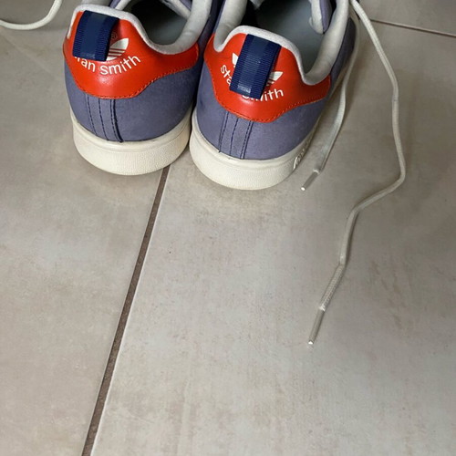 Adidas Stan Smith 39 1/3 athletic shoes like new, blue and red
