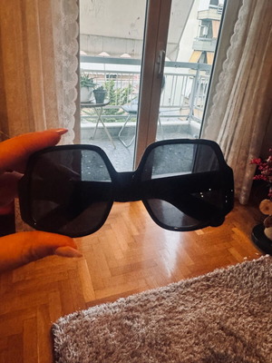 Dior sunglasses like new, black