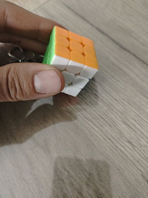 Rubik's Cube keychain like new