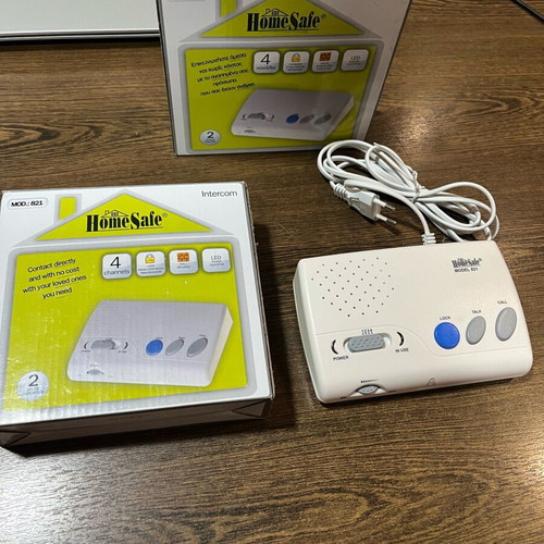 Home Safe mod 821 intercom devices like new, pair