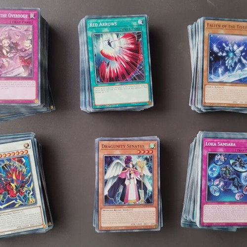 Yu-Gi-Oh! 500 κάρτες bulk σαν καινούργιο, περισσότερες από Age of Overlord, χωρίς holo