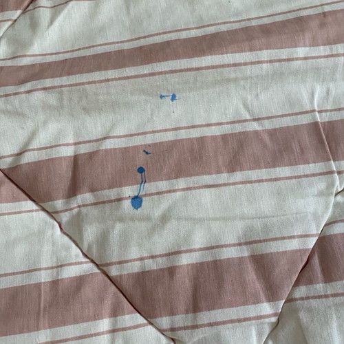 Children's quilt used with few blue stains 1.70x1.20