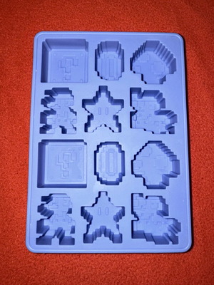 Nintendo Super Mario Bros. Ice Cube Shapes like new, lightly used