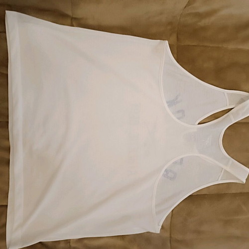 Reebok tanktop like new, size L, white