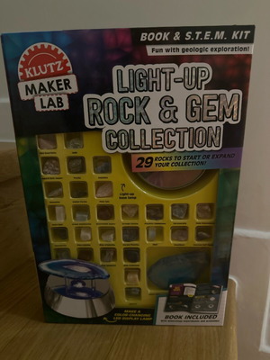 Klutz Maker Lab Light-Up Rock & Gem Collection new