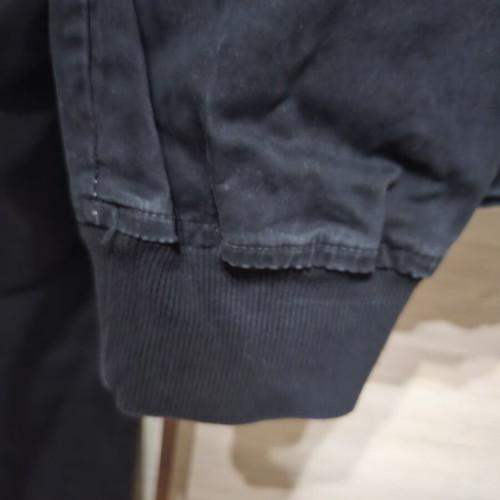 Cargo pants like new, size 32, black with elastic details