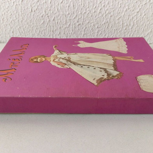 Bella vintage underwear box from the 70s used