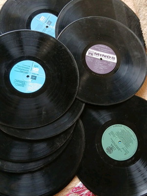 Vinyl used, 17 double records Greek rock entechno