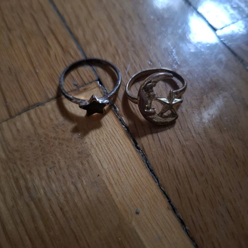 Star and Moon Rings set in gold tone like new