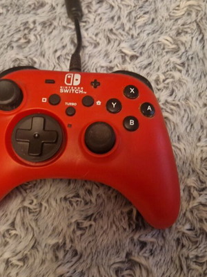 Χειριστήριο Nintedo Switch Horipad μεταχειρισμένο, ενσύρματο, κόκκινο, με drift στο joystick