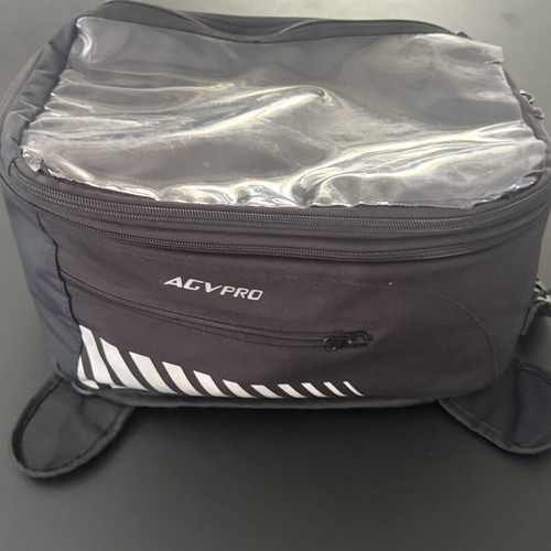 Magnetic tank bag
