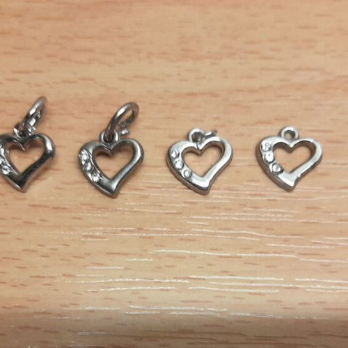 Heart pendants with rhinestones for jewelry, like new, pack of 4