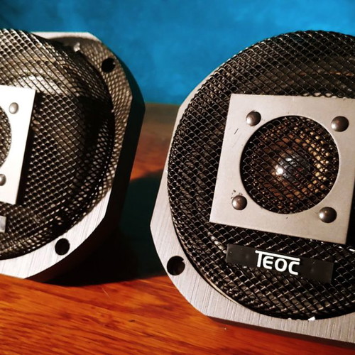 TEOC car speakers 60 watt model V-420