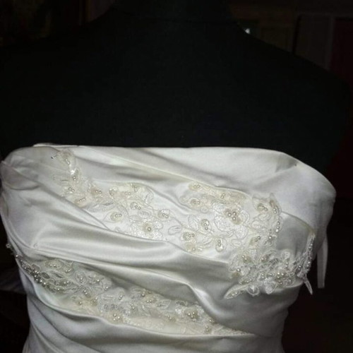 Wedding dresses new, unworn, sizes S-M, set of two