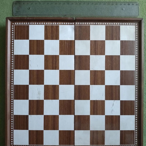 Magnetic chess used vintage 70s wooden, made in Japan