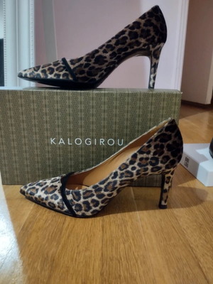 Kalogirou velvet animal print pumps size 38 like new, heel 8 cm