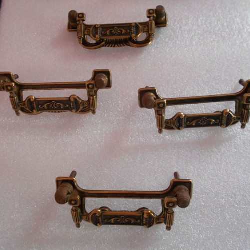 Antique carved drawer handles pack of 7, new