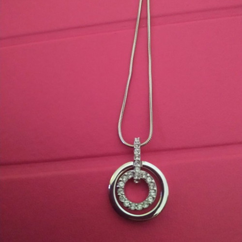 Swarovski jewelry set earrings and chain new, unused