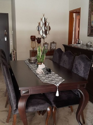 Τραπεζαρία σαλονιού μεταχειρισμένη από μασίφ ξύλο καρυδιάς με 6 καρέκλες, τραπεζάκι και έπιπλο τηλεόρασης