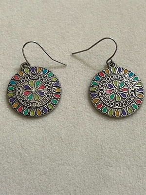 Earrings like new, multicolored