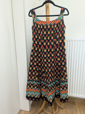 Vintage dress used, tailored, multicolored, size M