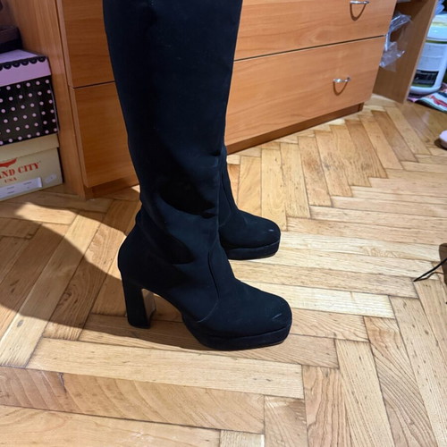 Mary Chris suede boots used, black, size 38