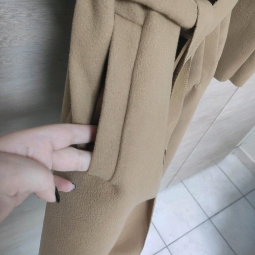 Long Italian trench coat new, camel with belt and multipurpose collar