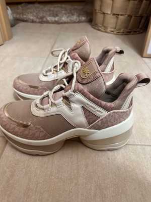 Michael Kors sneakers μεταχειρισμένα, μέγεθος 39, ροζ Olympia
