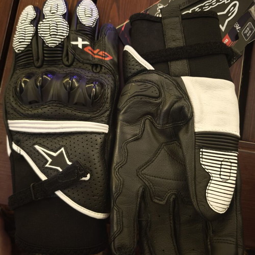 Alpinestars GPX V2 XXL motorcycle gloves new, black leather with white details