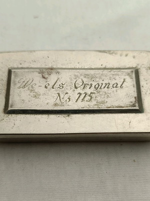 Portable medical antique device used for sterilizing tools