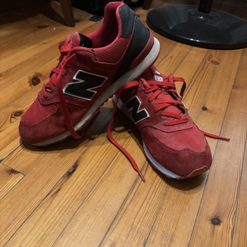 New Balance 574 sneakers used, burgundy color, size 40