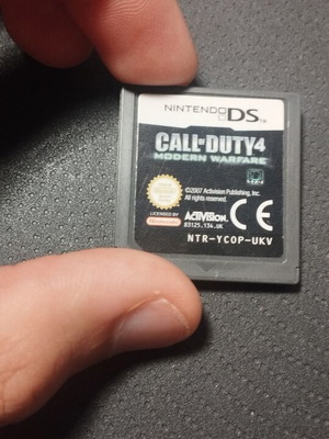Call of Duty 4 cartridge for Nintendo DS like new