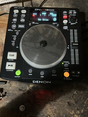 Denon DNS1200 professional CDJ media player