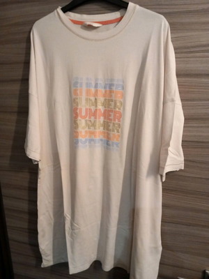 Marks and Spencer blouse-style pajama like new with short sleeves