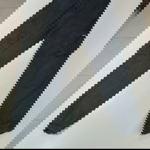 Cargo παντελόνι μαύρο Bershka μέγεθος Small σαν καινούργιο