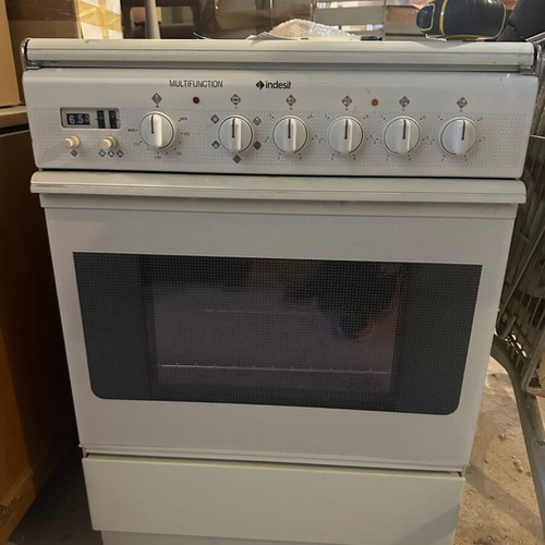 Indesit electric oven new with air function