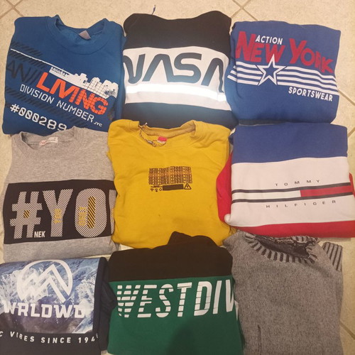 Children's sweatshirts in excellent condition, pack of 9
