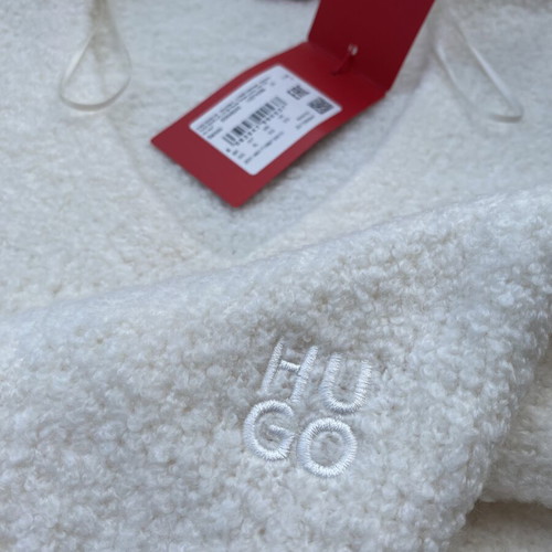 Hugo Boss white sweater new, size XL