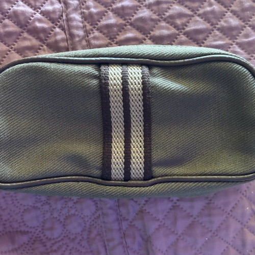 Estée Lauder toiletry bag used, khaki color, very good condition
