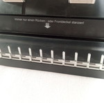 Μηχανή βιβλιοδεσίας μεταχειρισμένη Monolith GmbH για διάτρηση χαρτιού A4