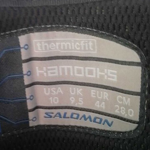 Salomon snowboard with bindings and boots size 44 used