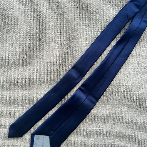Children's dark blue tie by Pagoni like new